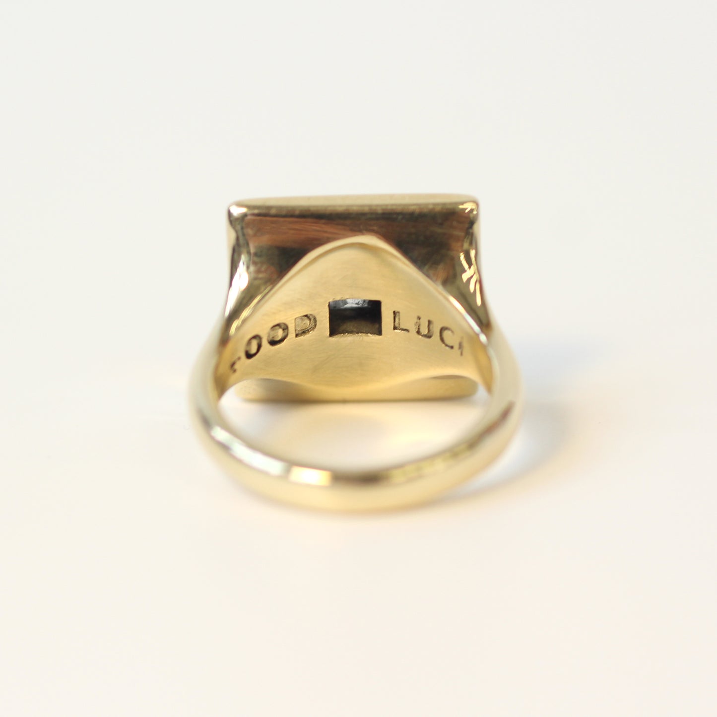 Vortex Signet
