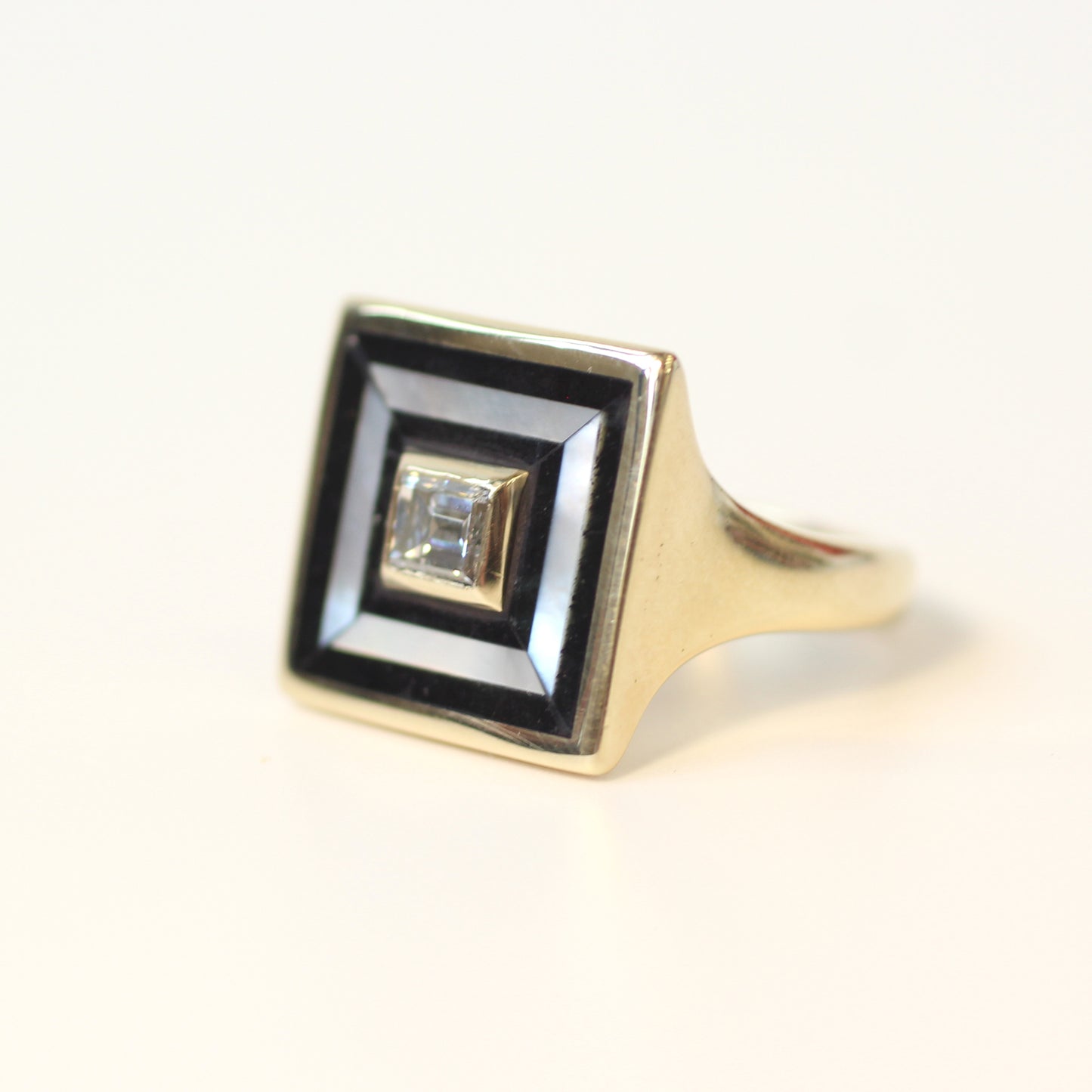 Vortex Signet