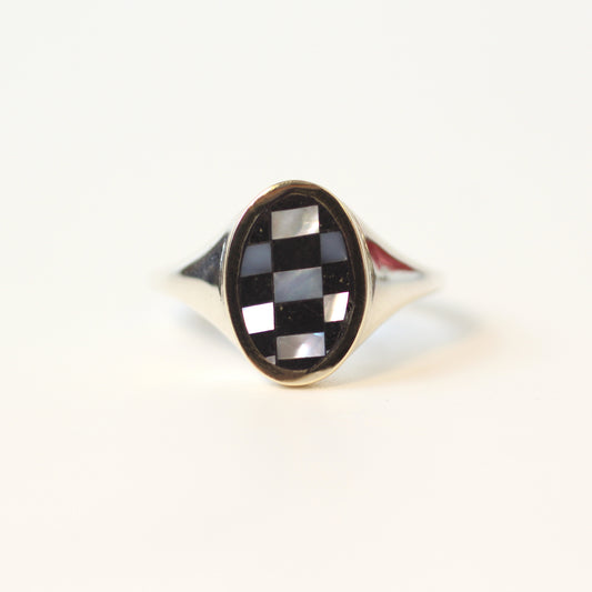 Checker Mirror Signet Size 5.75