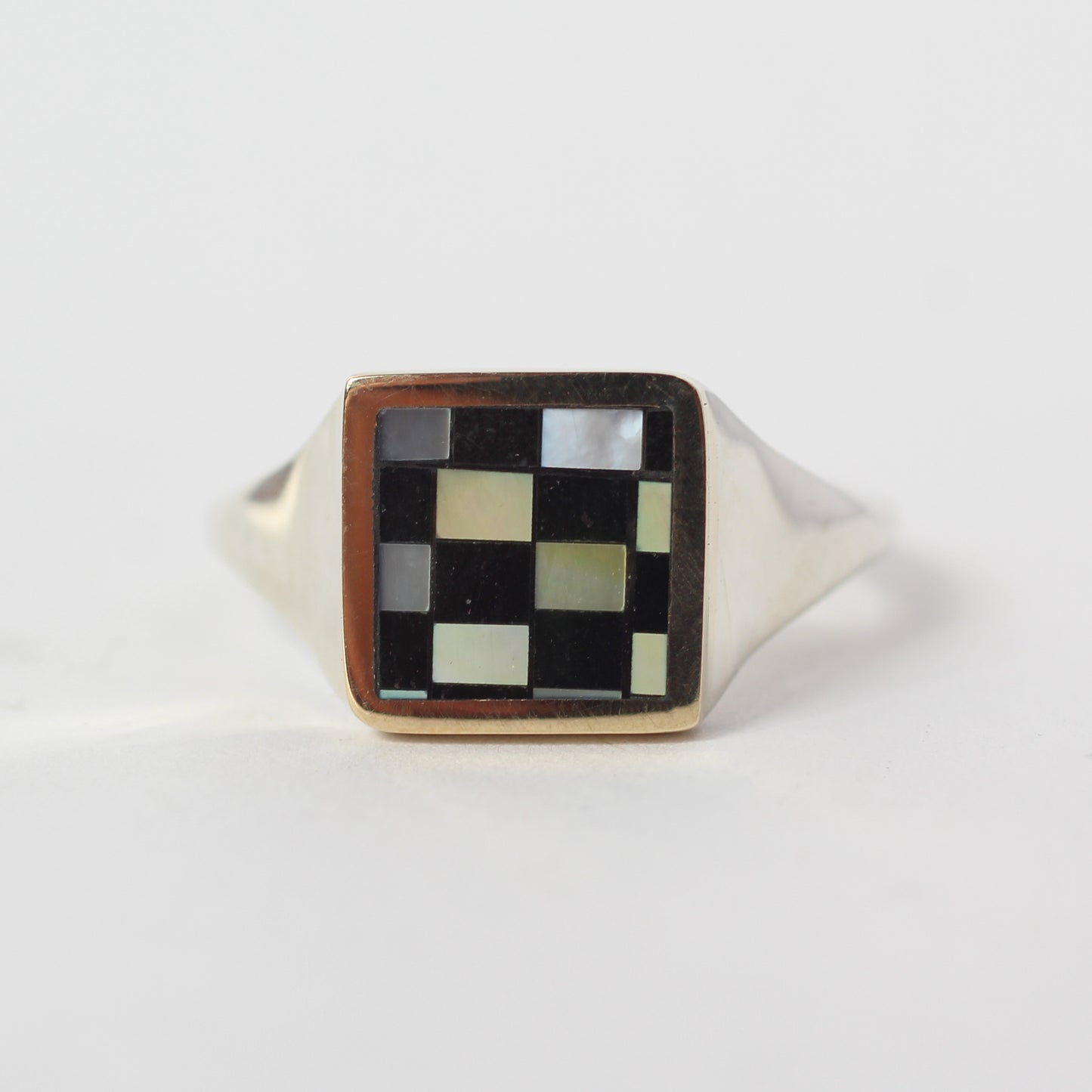 Checker Block Signet Size 7