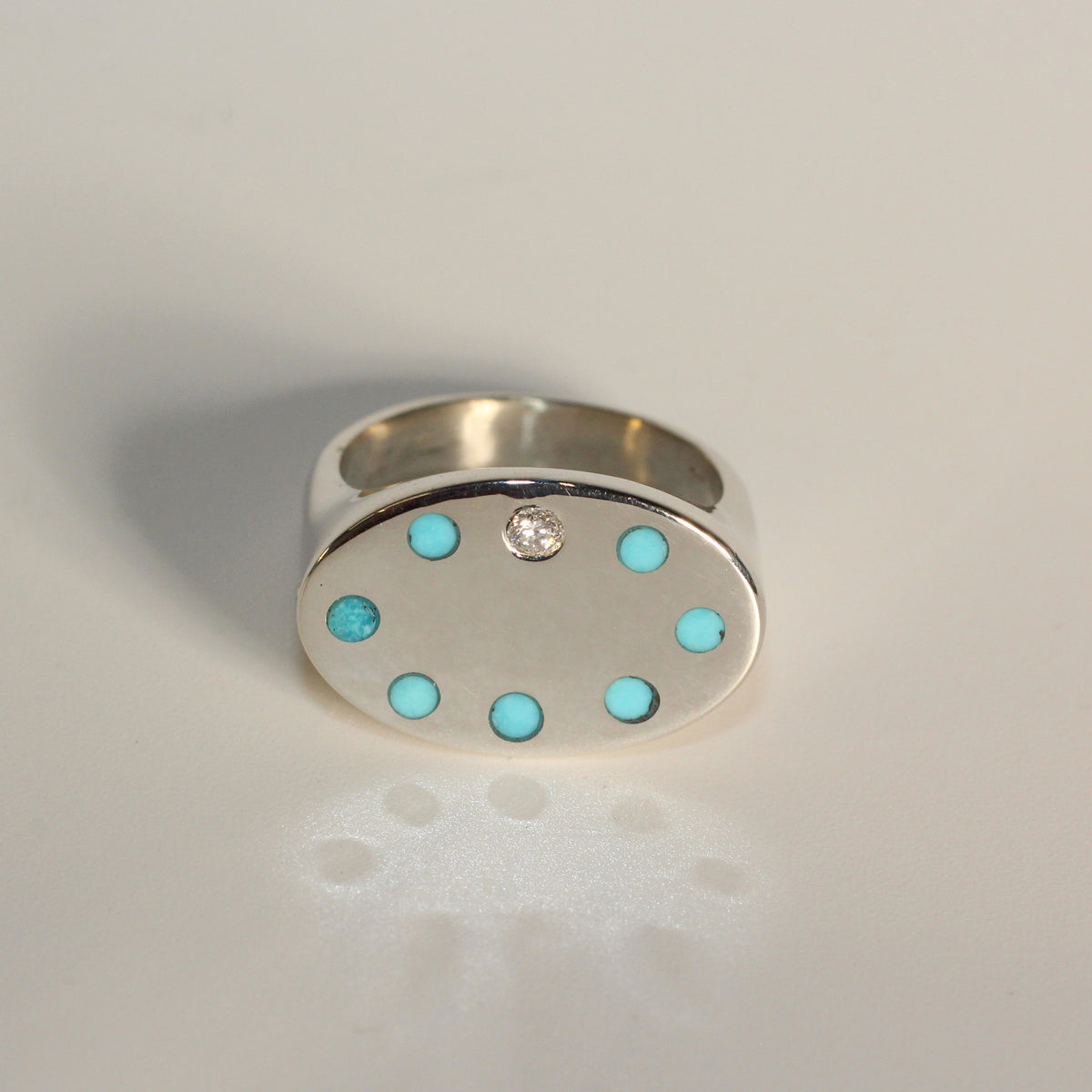 Lateral Dot Ring Size 3.75